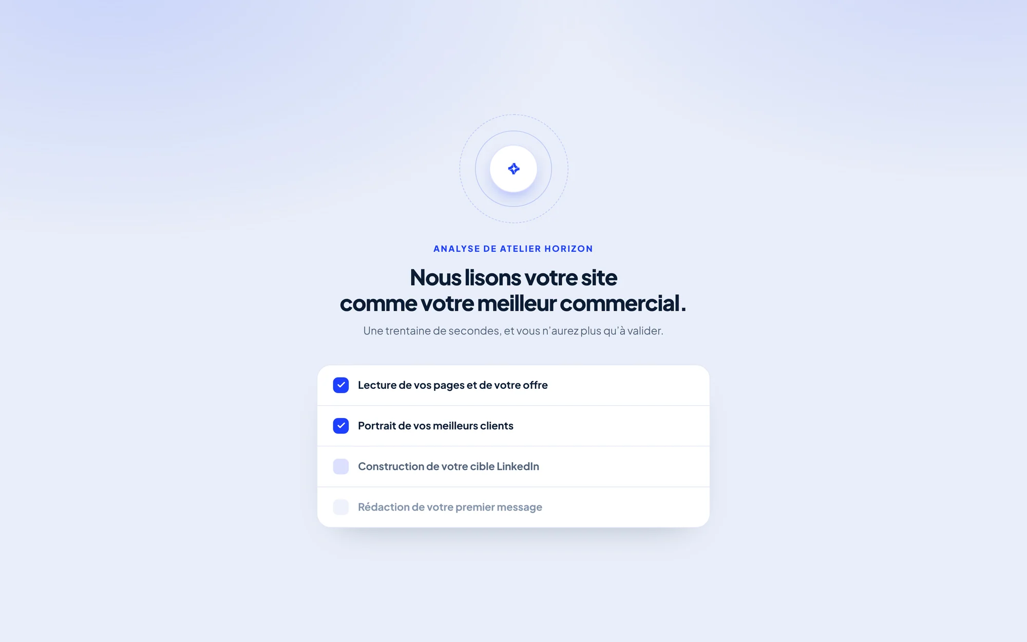 Écran d'attente « Nous lisons votre site comme votre meilleur commercial », avec deux étapes cochées sur quatre